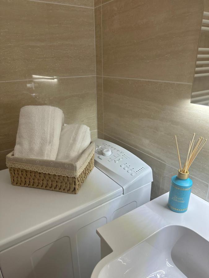Holiday House Al Porto View Lake Peschiera del Garda Exteriör bild