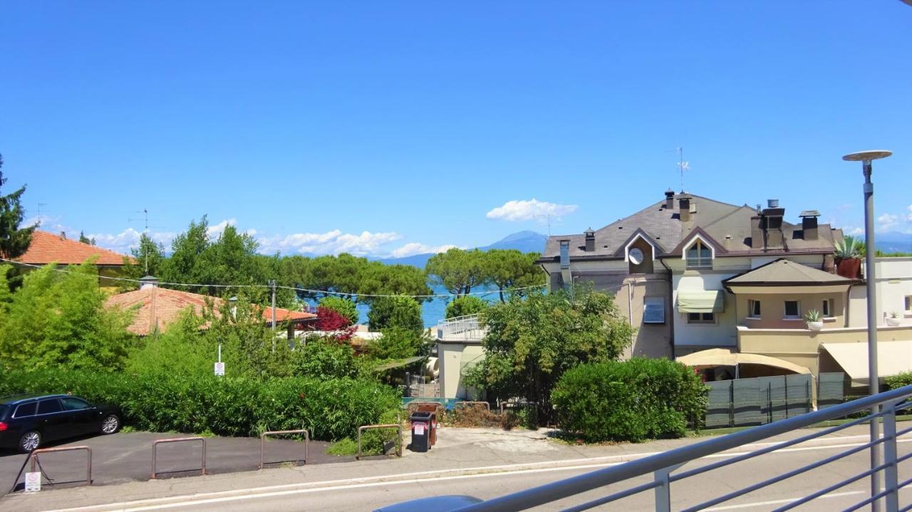 Holiday House Al Porto View Lake Peschiera del Garda Exteriör bild