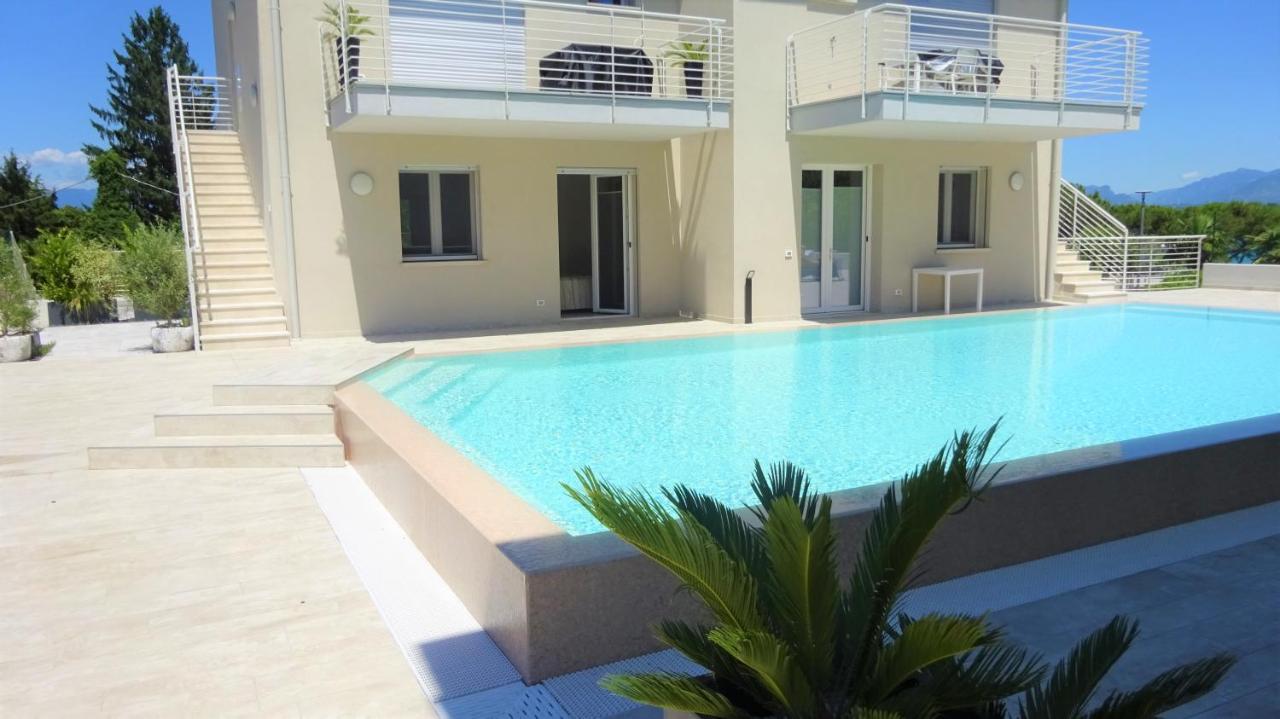 Holiday House Al Porto View Lake Peschiera del Garda Exteriör bild