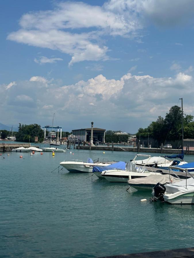 Holiday House Al Porto View Lake Peschiera del Garda Exteriör bild