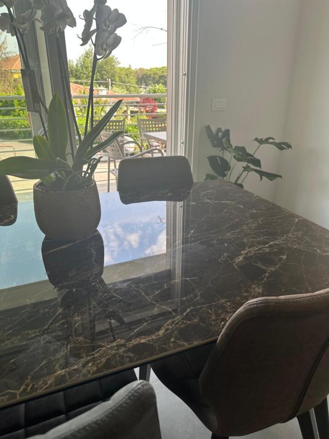 Holiday House Al Porto View Lake Peschiera del Garda Exteriör bild